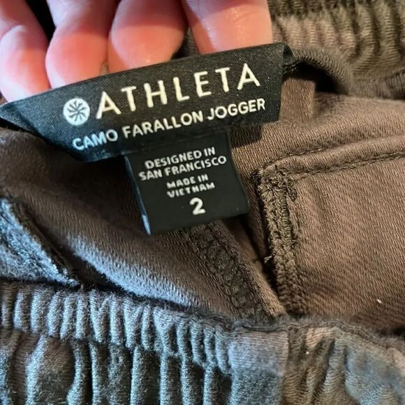 Athleta Camo Farallon Jogger, 2! - Picture 8 of 10